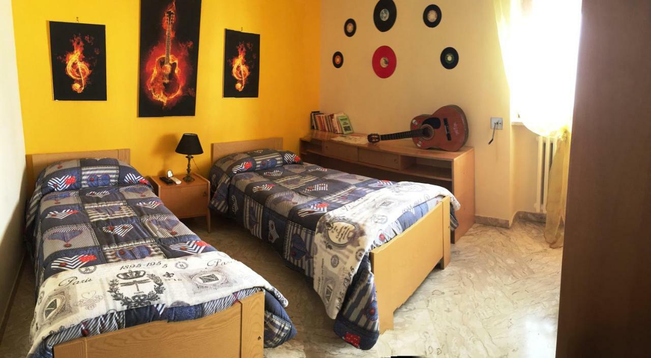 La Dimora Di Vesta Bed and Breakfast Lecce Exteriör bild